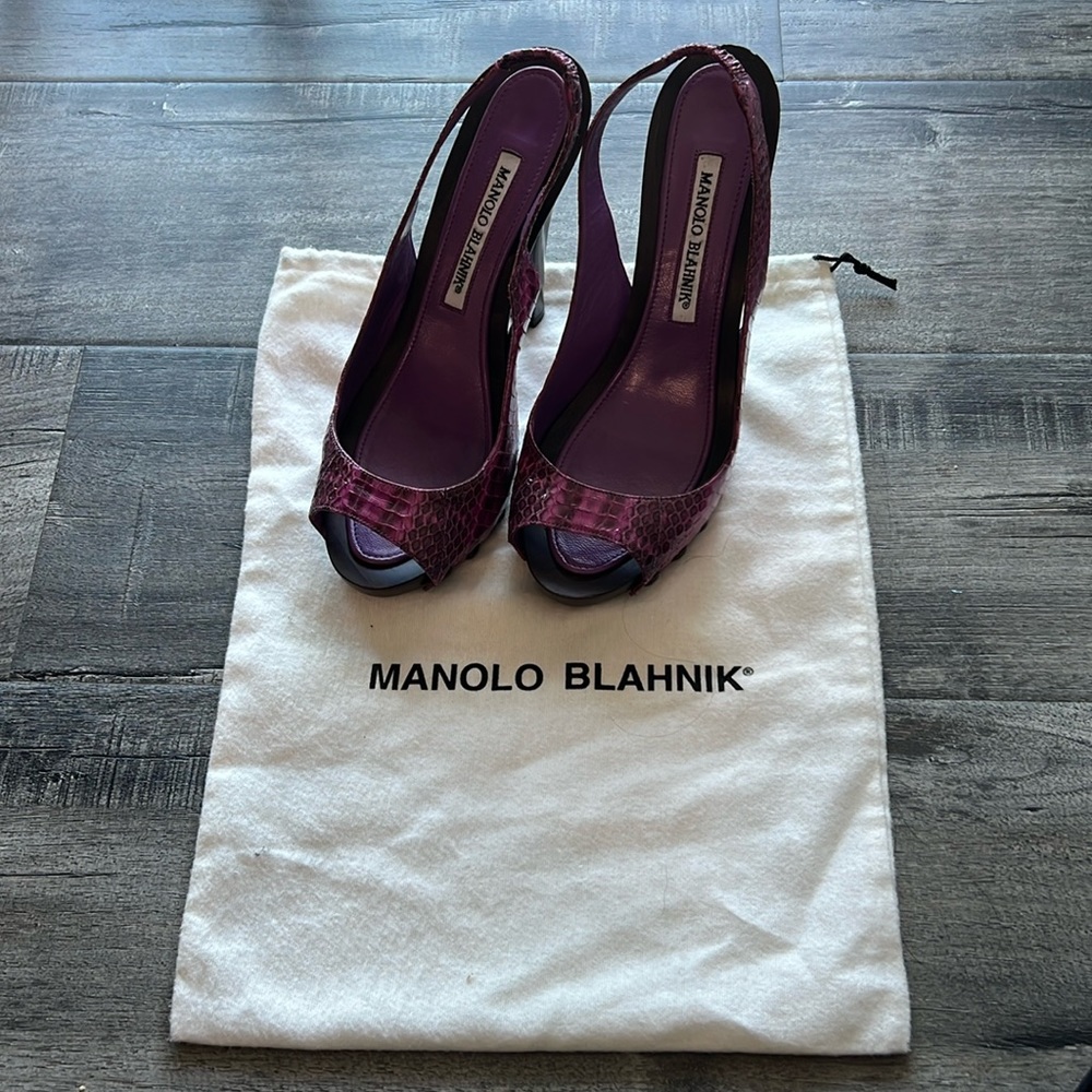Manolo Blahnik Kin Wood Platform Snakeskin Peep Toe Slingback Heels